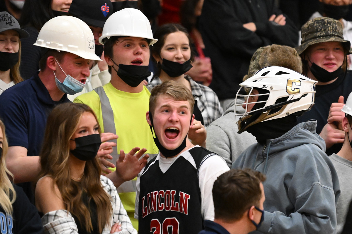 Lincoln Canby boys basketball Leon Neuschwander 6
